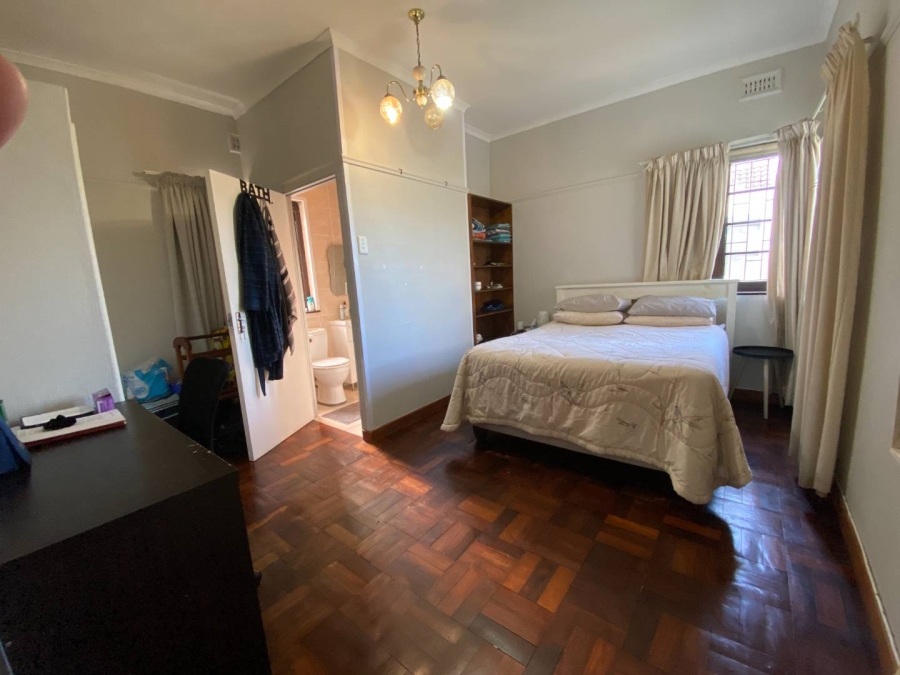 2 Bedroom Property for Sale in Mowbray Western Cape